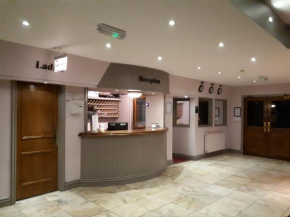  The Highfield Hotel  Брэдфорд
